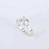 Elegant GIA-Certified 0.9 Ct Solitaire Diamond Engagement Ring with Arrow-Inspired Gold Band