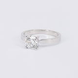 Elegant GIA-Certified 0.9 Ct Solitaire Diamond Engagement Ring with Arrow-Inspired Gold Band