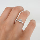 Elegant GIA-Certified 0.9 Ct Solitaire Diamond Engagement Ring with Arrow-Inspired Gold Band