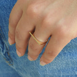 Minimalist D-Shaped 18K Gold Ring – Modern Elegant Statement Jewelry