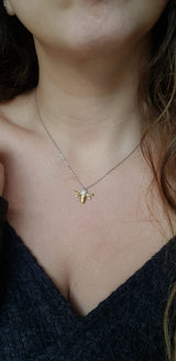 Nature Inspired Dainty Diamond Necklace - Solid 18k Gold Bee Pendant - Wedding Jewelry
