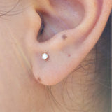 Vintage Six-Prong Diamond Stud Earrings - Minimalistic Open Housing Design