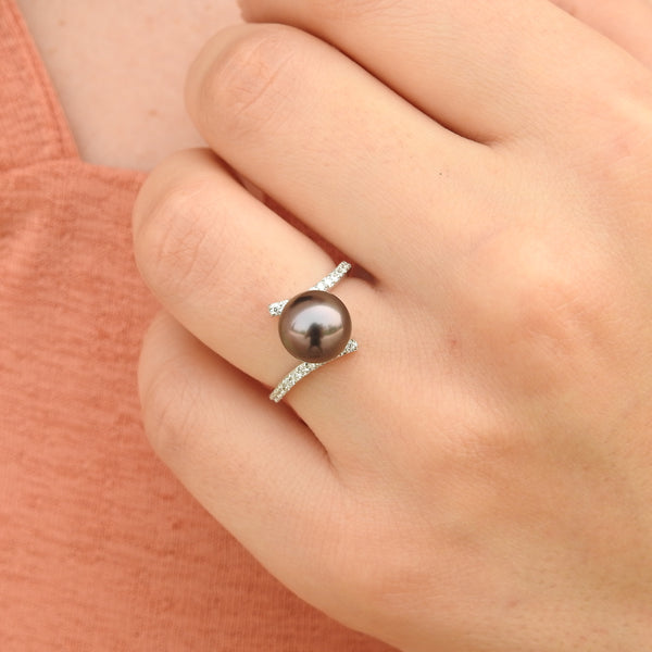 Unique Natural Tahitian Black Pearl Diamond Engagement Ring