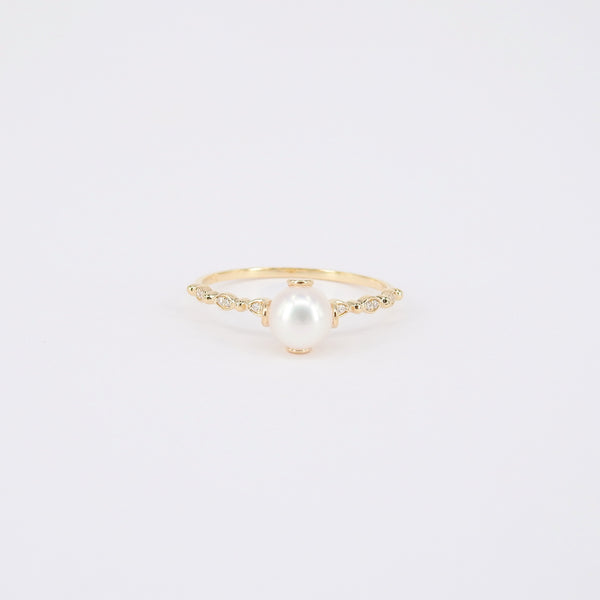 Unique Vintage Nature-Inspired Genuine Pearl Diamond Ring
