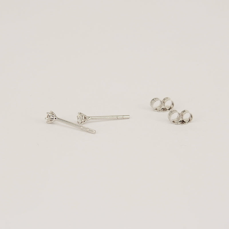 Diamond Earrings - Vintage & Minimalistic Studs