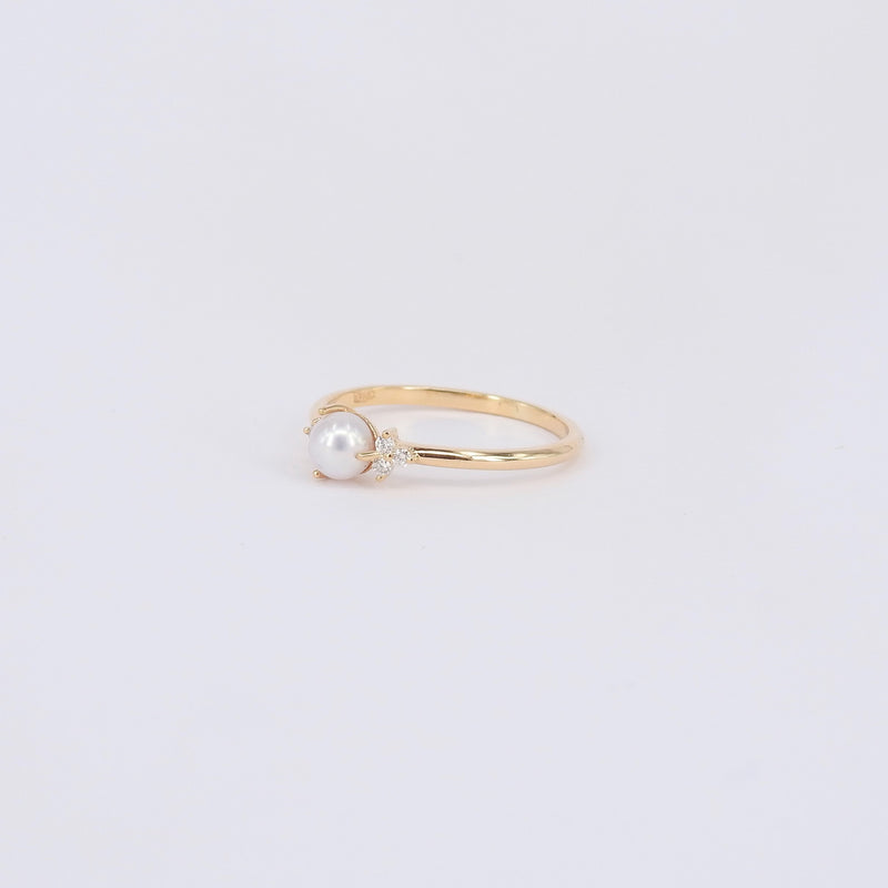 Dainty Pearl Diamond Engagement Ring – Family Birthstone Ring – Nature Inspired Freshwater Pearl Ring