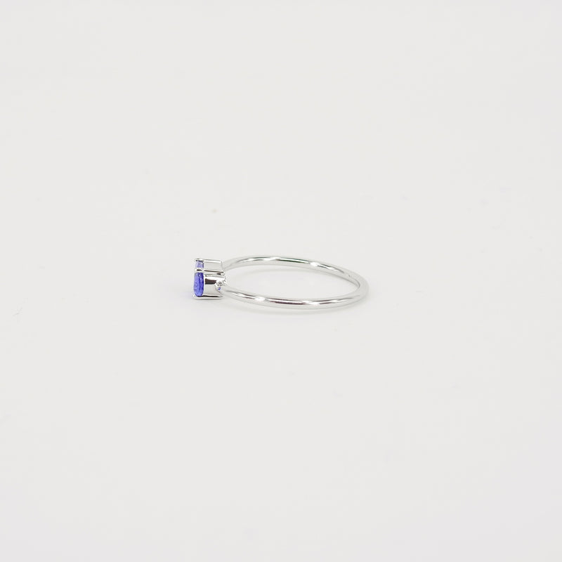 Simple Oval Tanzanite Engagement Ring – Natural Solid 18k Gold Tanzanite Ring – Minimal December Birthstone Jewelry