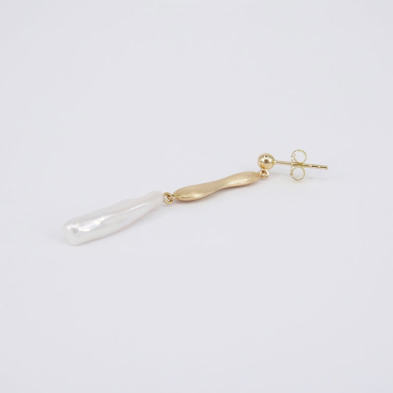 Organic Gold Baroque Pearl Earrings – Statement Dangling June Birthstone Jewelry