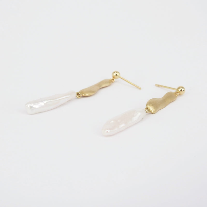 Organic Gold Baroque Pearl Earrings – Statement Dangling June Birthstone Jewelry