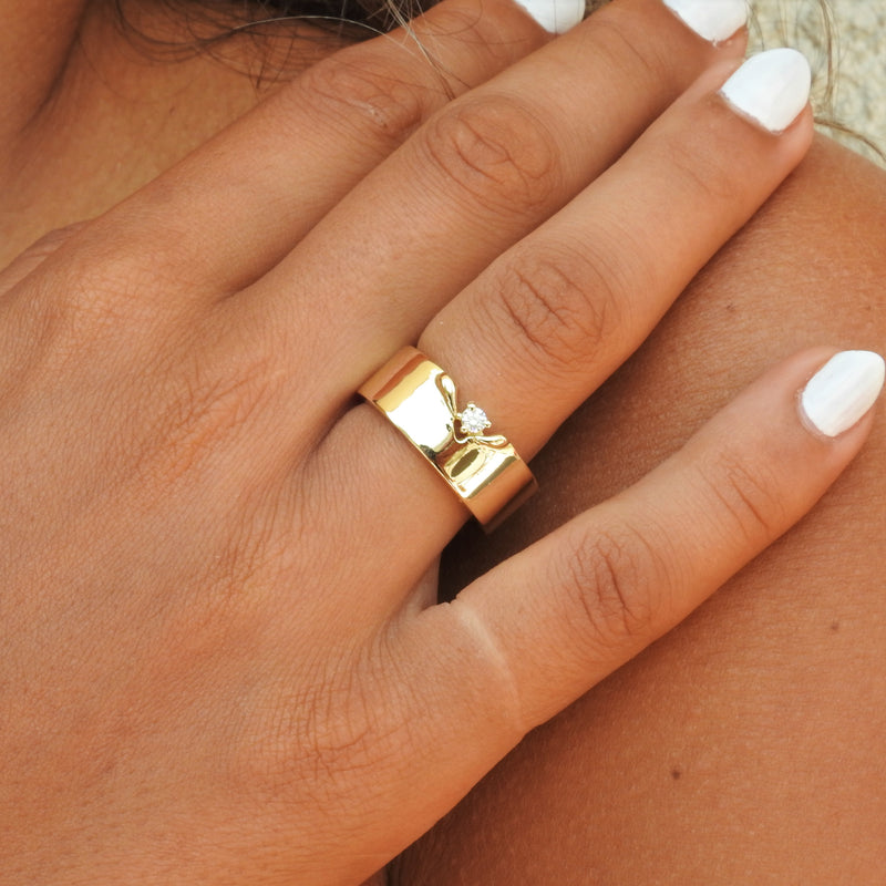 Thick gold band ring with diamond Clearance