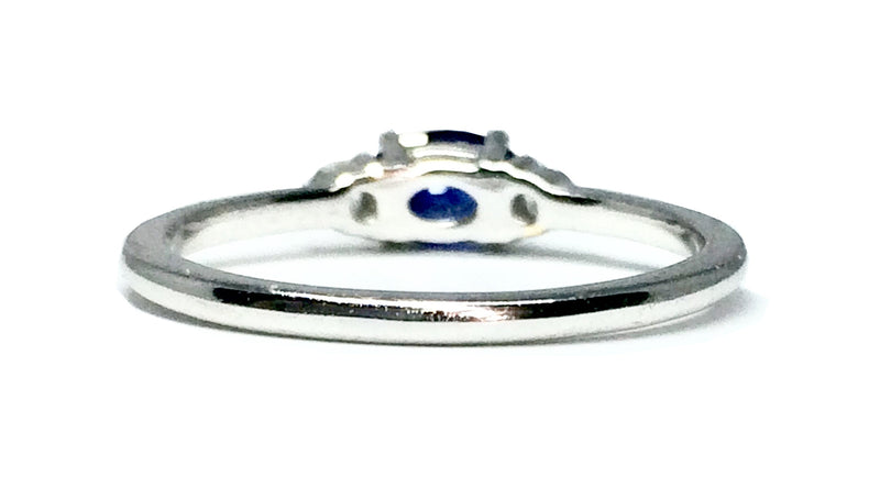 0.6 Ct Vivid Blue Sapphire Engagement Ring