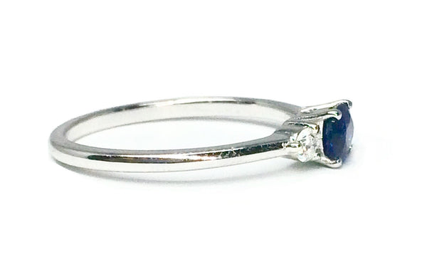 Dainty Oval East-West Blue Sapphire Diamond Engagement Ring