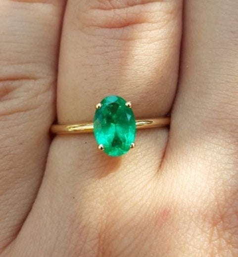 Natural Oval 0.92 Ct Colombian Emerald Engagement Ring