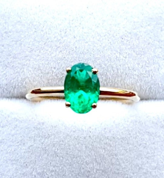 Natural Oval 0.92 Ct Colombian Emerald Engagement Ring