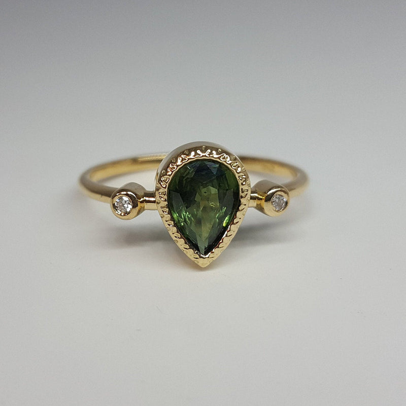 Sapphire Engagement Ring - Green Vintage Treasure