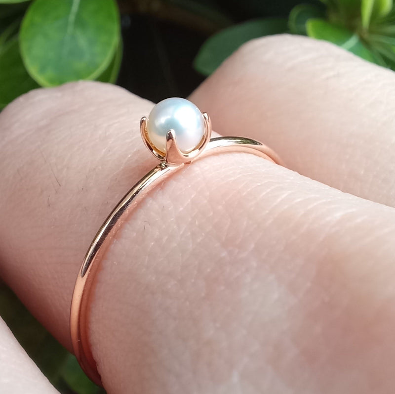 Dainty Solid Gold Pearl Ring – Small Vintage Pearl Engagement Ring – Natural Freshwater Pearl Stacking Ring – June Birthstone Promise Ring
